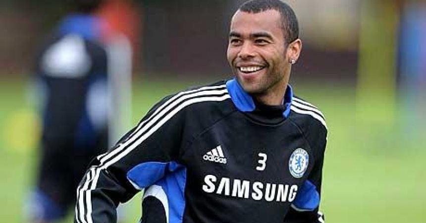 Ashley Cole escolhe Carlo Ancelotti como o melhor treinador de sua carreira Ashley Cole escolhe Carlo Ancelotti como o melhor treinador de sua carreira