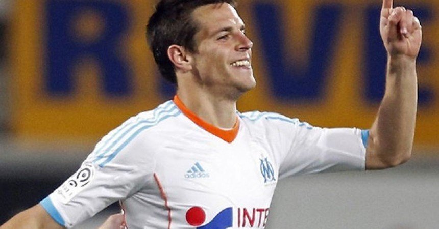 Chelsea aumenta oferta por Azpilicueta e jogador fica próximo de fechar contrato Chelsea aumenta oferta por Azpilicueta e jogador fica próximo de fechar contrato