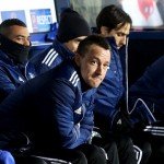 Dor no coração. John Terry no banco não.