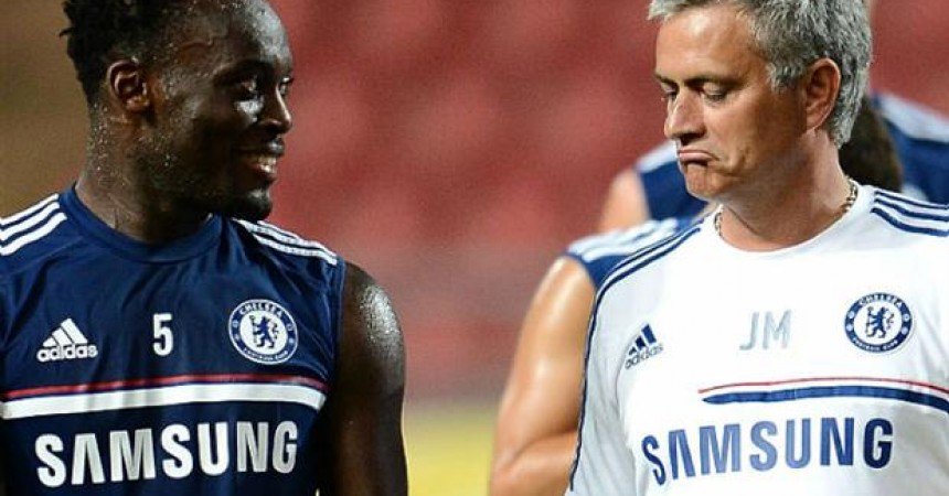 Sem Essien e Kalas, Chelsea divulga lista da Champions League Sem Essien e Kalas, Chelsea divulga lista da Champions League