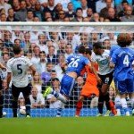 O capitão Terry marca de cabeça e empata o jogo em White Hart Lane.