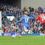 Hazard marca o seu segundo gol contra o Cardiff City. (Foto: AP)