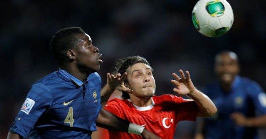 Zouma é novo reforço do Chelsea Zouma é novo reforço do Chelsea