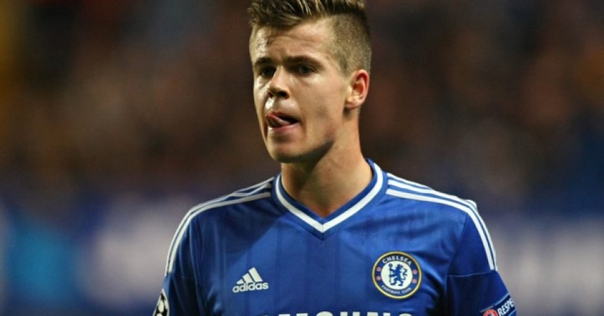 Segundo agente, van Ginkel espera oportunidades com o Chelsea em 2015/16 Segundo agente, van Ginkel espera oportunidades com o Chelsea em 2015/16