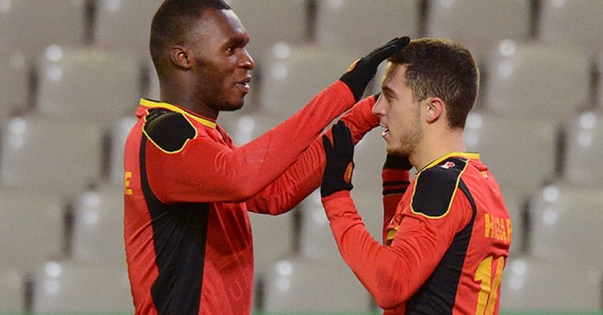 Para Hazard, seria um prazer contar com Benteke no Chelsea Para Hazard, seria um prazer contar com Benteke no Chelsea