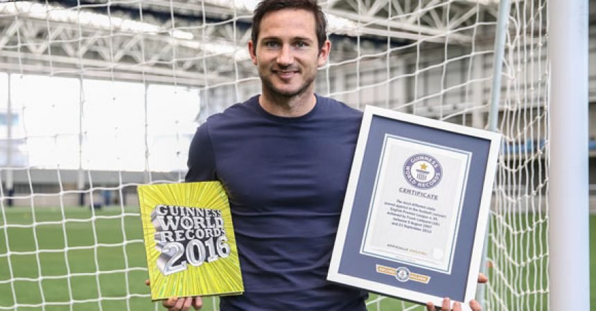 Após entrar no Guinness Book, Lampard comenta sua trajetória no Chelsea Após entrar no Guinness Book, Lampard comenta sua trajetória no Chelsea