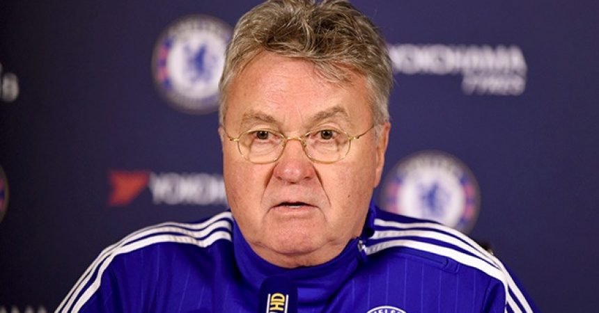 Em coletiva antes de jogo contra o Crystal Palace, Hiddink fala sobre a dificuldade de se jogar na Premier League: “Todas as grandes equipes estão perdendo pontos” Em coletiva antes de jogo contra o Crystal Palace, Hiddink fala sobre a dificuldade de se jogar na Premier League: “Todas as grandes equipes estão perdendo pontos”