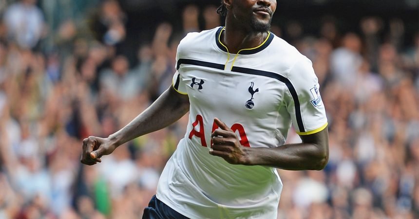 Daily Mirror: Adebayor deixa a entender que mantém conversas com o Chelsea Daily Mirror: Adebayor deixa a entender que mantém conversas com o Chelsea
