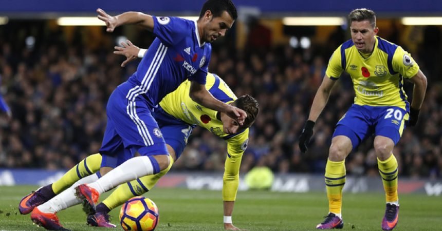 Reconstrução, vitórias, defesa arrumada, amor à camisa e ao futebol: este é o Chelsea de Antonio Conte Reconstrução, vitórias, defesa arrumada, amor à camisa e ao futebol: este é o Chelsea de Antonio Conte