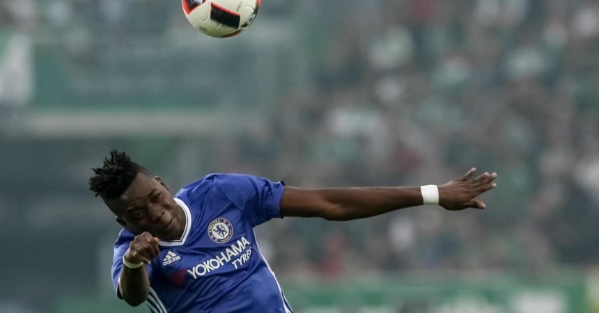 Bertrand Traoré critica Blues por acordo de empréstimo com Ajax Bertrand Traoré critica Blues por acordo de empréstimo com Ajax