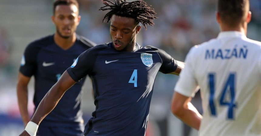 Com dois companheiros do Chelsea na Seleção Inglesa Sub-21, Chalobah fala sobre pressão e postura Com dois companheiros do Chelsea na Seleção Inglesa Sub-21, Chalobah fala sobre pressão e postura