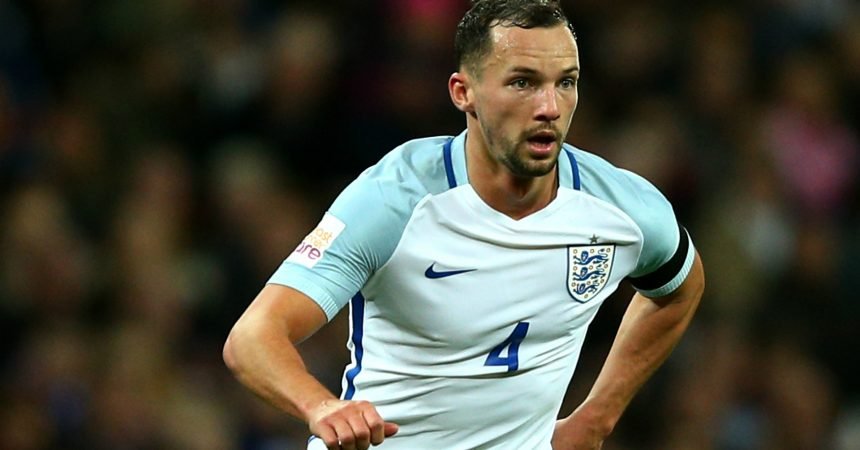 Cada vez menos britânico, Chelsea contratou Drinkwater para suprir carência de atletas da nacionalidade inglesa Cada vez menos britânico, Chelsea contratou Drinkwater para suprir carência de atletas da nacionalidade inglesa