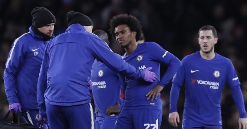 Chelsea sofre virada e é eliminado na semi-final para o Arsenal Chelsea sofre virada e é eliminado na semi-final para o Arsenal