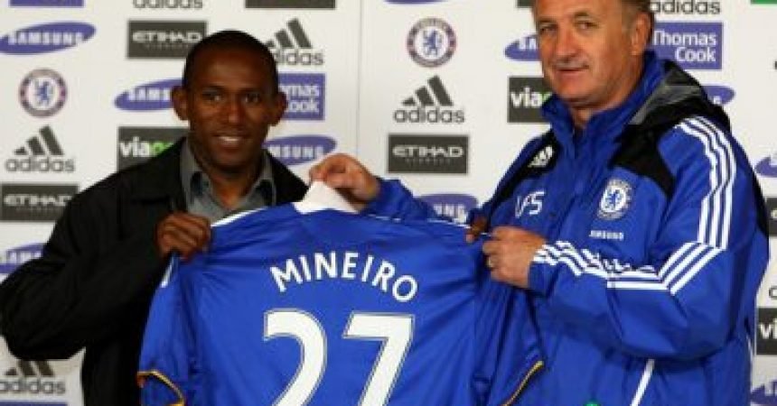 Mineiro: de herói no São Paulo ao ostracismo no Chelsea Mineiro: de herói no São Paulo ao ostracismo no Chelsea