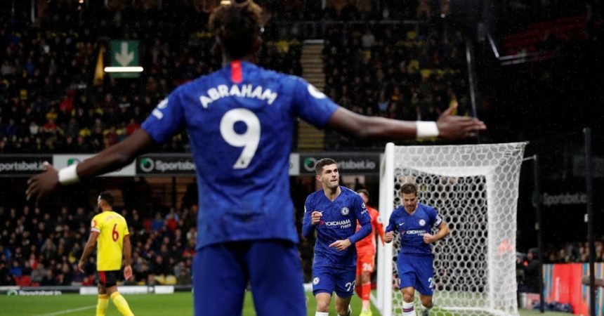 Dennis Wise dá “o caminho das pedras” para Abraham Dennis Wise dá “o caminho das pedras” para Abraham