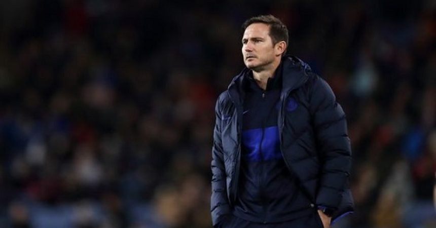 Terceiro Tempo: Qual é a prioridade de Lampard na janela de transferência? Terceiro Tempo: Qual é a prioridade de Lampard na janela de transferência?