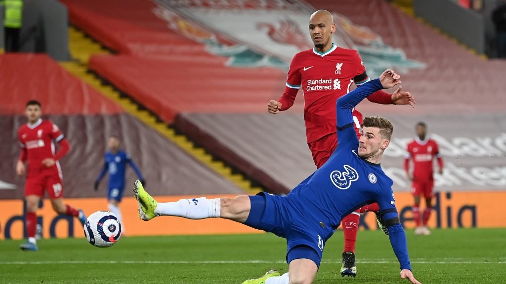 Werner e Fabinho em ação