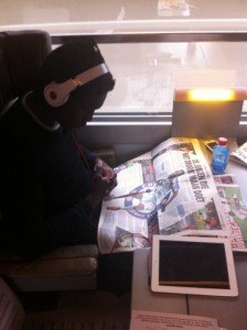 Durante viagem de trem, Lukaku lê sobre sua transferência nos jornais