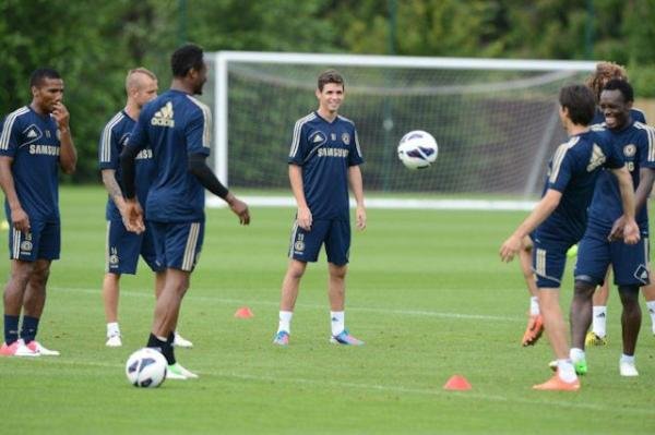 Oscar em Cobham