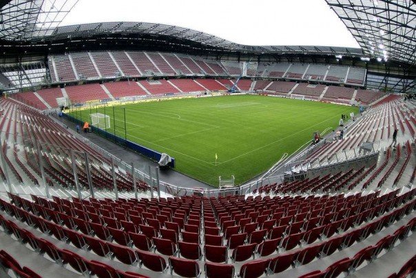 Partida será realizada no Wörthersee Stadion, na Áustria (Foto: Reuters)