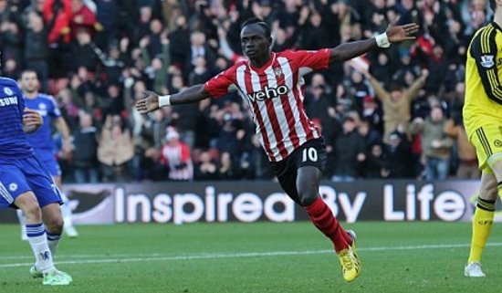 O senegalês marcou contra o Chelsea nos dois últimos jogos (Foto: Getty Images)