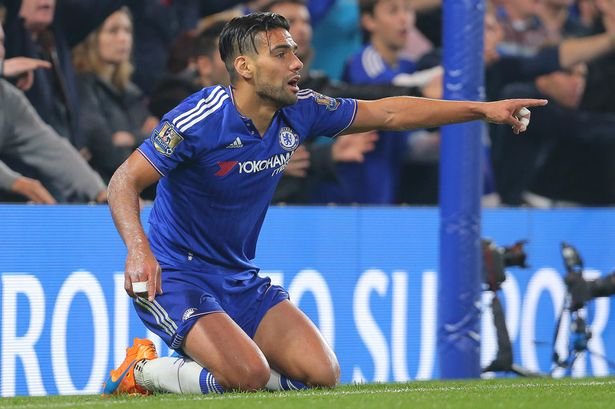 Falcao ainda não brilhou com a camisa do Chelsea