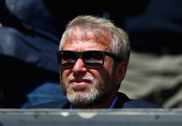 Roman Abramovich, certamente, não espera ver o Chelsea a Championship (Foto: Getty Images)