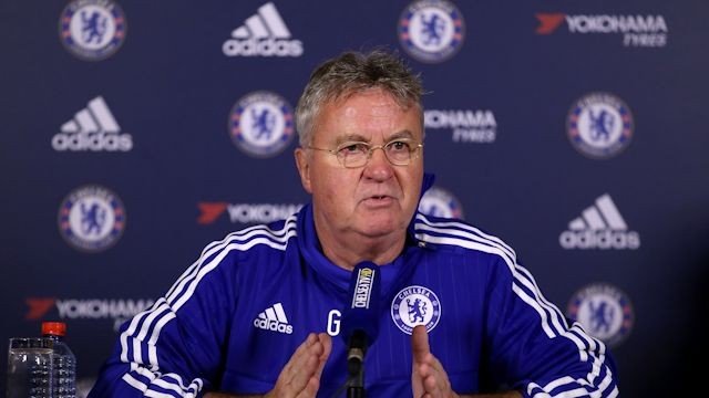 Hiddink deu grande importância ao jogo contra o Newcastle (Foto: Chelsea FC)