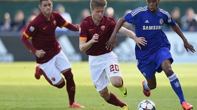 O meio-campista brilhou na UEFA Youth League da temporada passada (Foto: Chelsea FC)