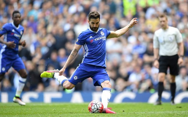 Cesc Fàbregas com a última camisa do Chelsea feita pela Adidas (Foto: Chelsea FC)