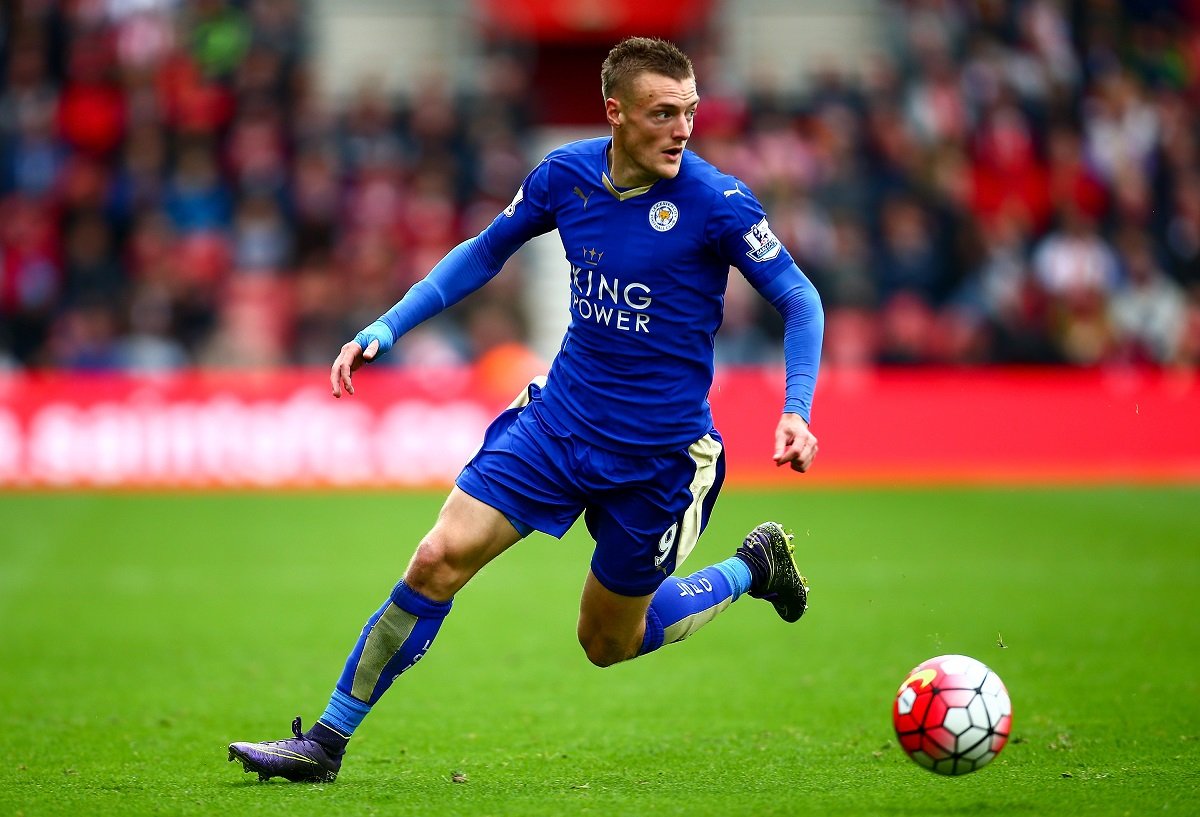 during the Barclays Premier League match between Southampton and Leicester City at St Mary's Stadium on October 17, 2015 in Southampton, England.