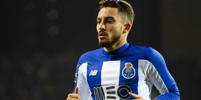 Alex Telles é um dos alvos do chelsea na janela de transferências