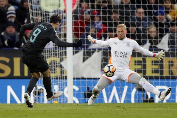 Morata gol schmeichel