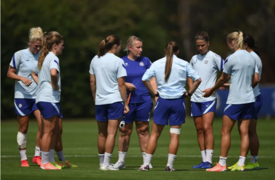 Emma Hayes, técnica do Chelsea, pediu mais finalizações ao plantel de Londres. Posteriormente, o time respondeu e obteve o triunfo contra o Everton.