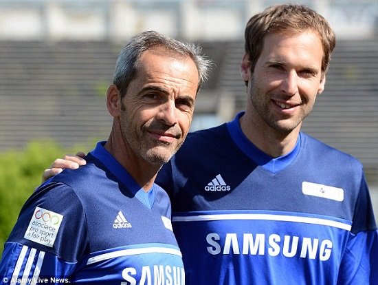 Lollichon e Cech indicaram Mendy