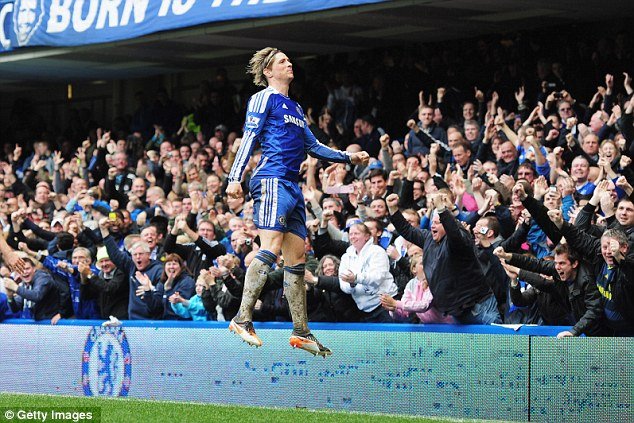 Torres faz três e Chelsea vence QPR.