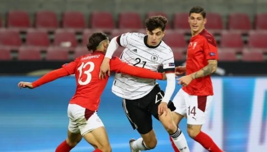 Kai Havertz e Timo Werner balançaram as redes adversárias. Posteriormente, Werner concedeu assistência para Gnabry. (Chelsea FC)