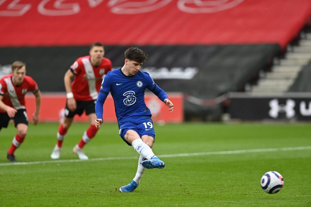 Mount marca o gol de empate do Chelsea contra o Southampton