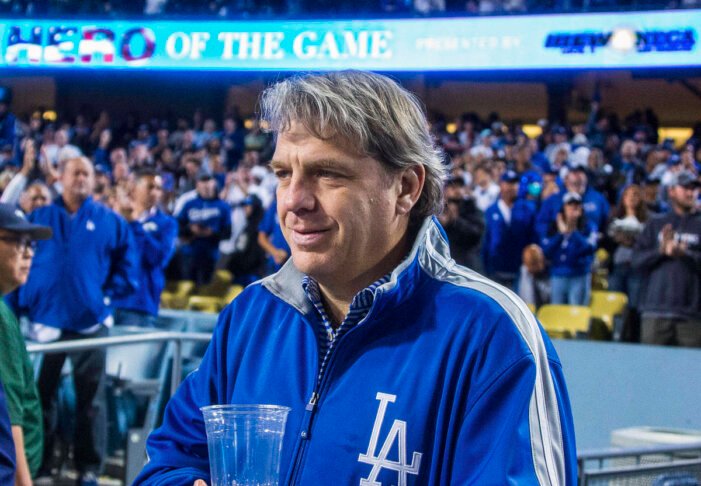 Todd Boehly é um dos proprietários dos Los Angeles Dodgers